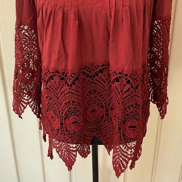 Stylish Brick Red Blouse with Lace Sleeves and Waist - Picture 10 of 15